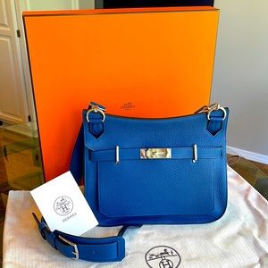Authentic Hermès Deep Blue 31 Jypsiere cross body with palladium hardware